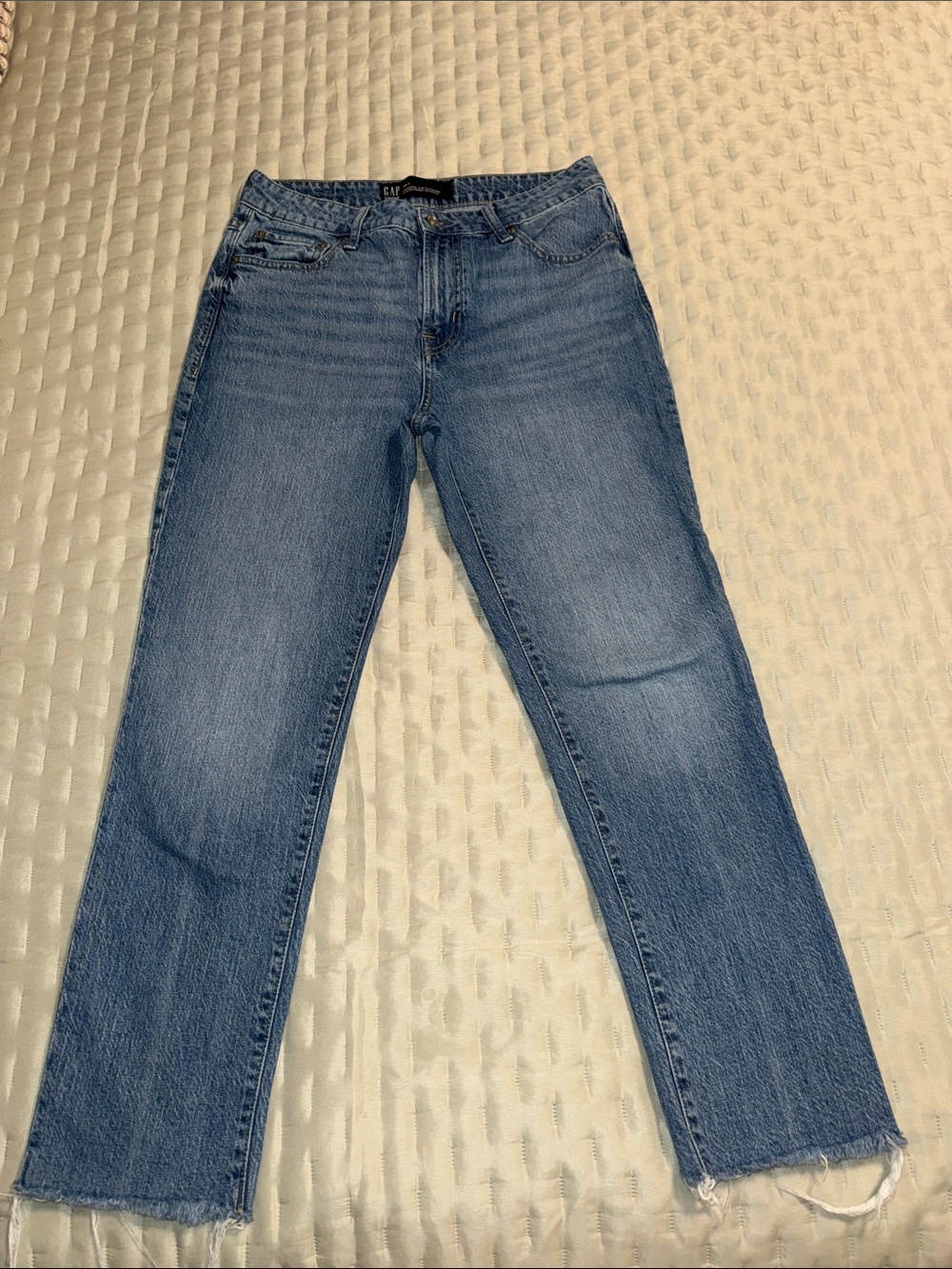 GAP Women's Boyfriend slim Jeans in Medium Blue Wash 28R